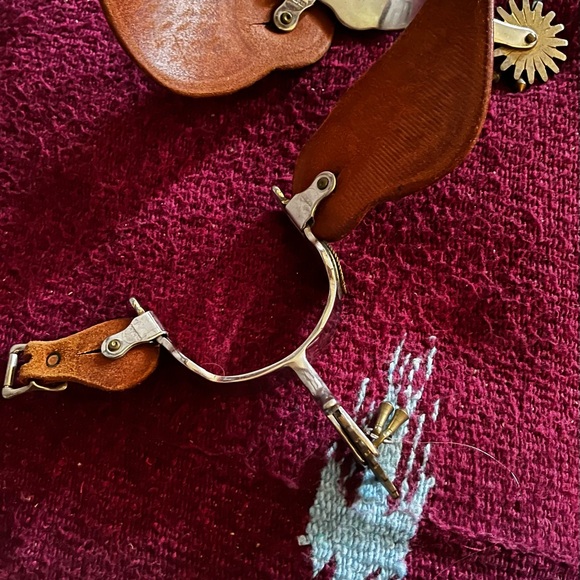 Silver and Brown Western Spurs - Picture 8 of 10
